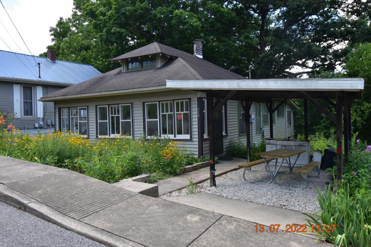 Bungalow In Bloom French Lick Εξωτερικό φωτογραφία